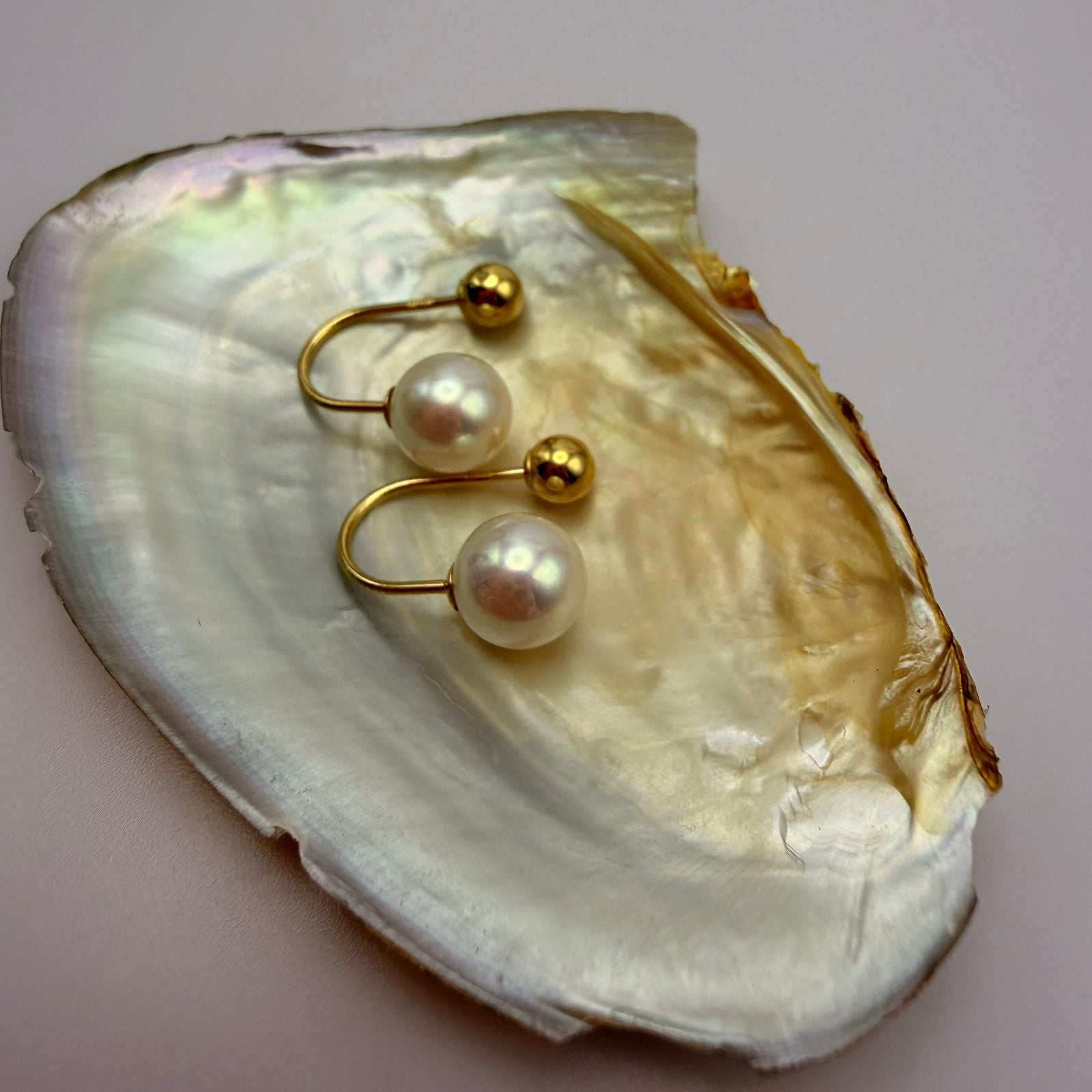 Brincos Aurora Boreal em Pérolas Akoya  6,5–7 mm | Ouro 18K