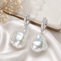 Brincos Assinatura de Pérola Edison Barroca Branca 15–18 mm | Prata 925 com Zircônias