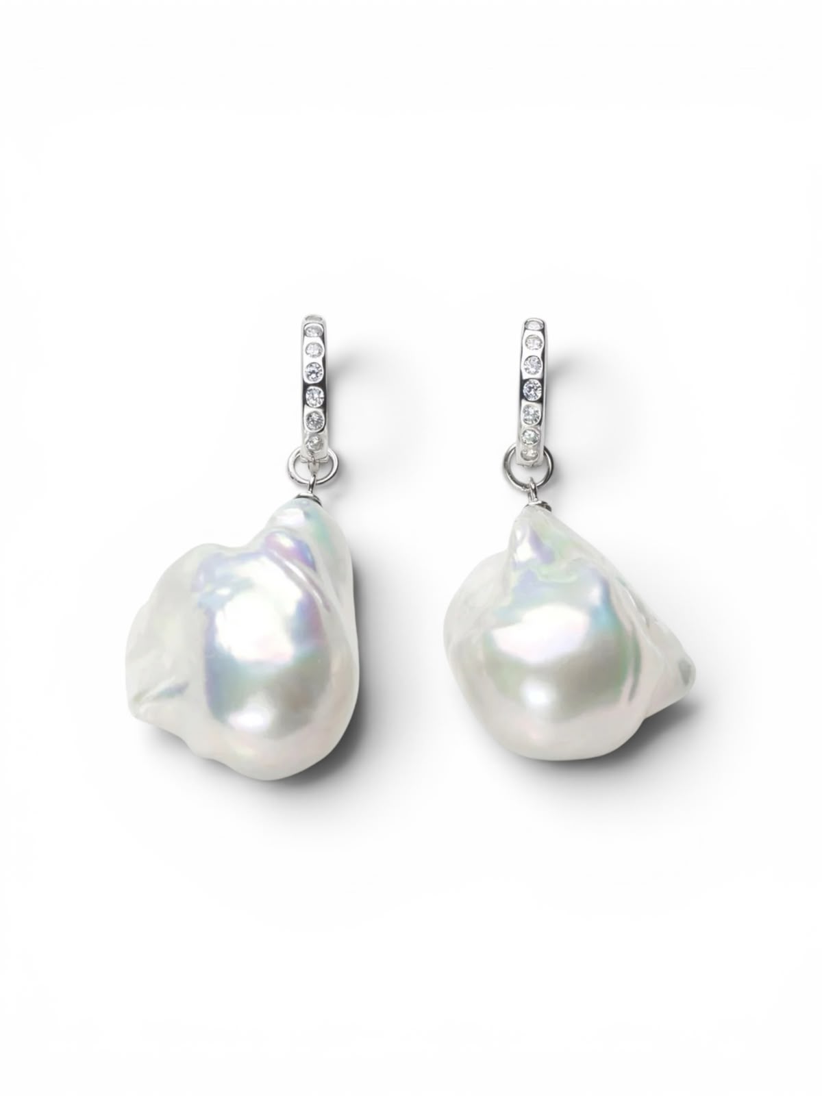 Brincos Assinatura de Pérolas Edison Barrocas Brancas 15–18 mm | Prata 925 com Zircônias