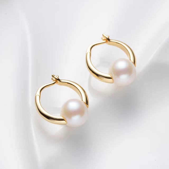 Brincos Argola Dourada com Pérolas de Água Doce 8–8,5 mm