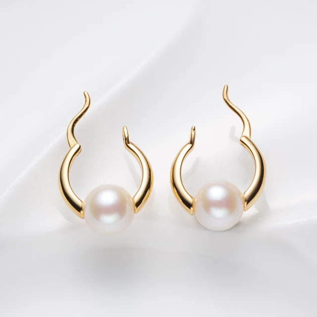 Brincos Argola Dourada com Pérolas de Água Doce 8–8,5 mm